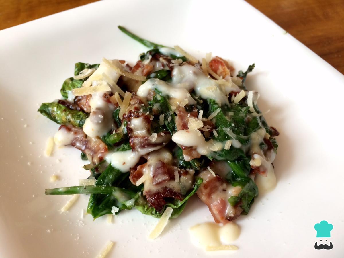 Receta de Espinacas con bechamel y bacon