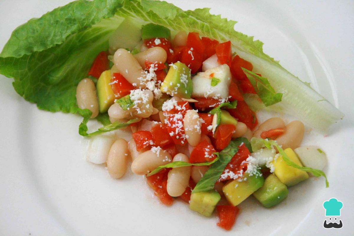 Receta de Ensalada de frijoles con aguacate