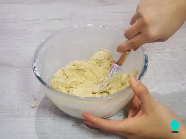 Receta de Galletas de pistacho y chocolate blanco: crujientes, tiernas y muy fáciles de hacer - Paso 4