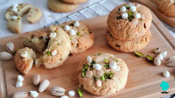Receta de Galletas de pistacho y chocolate blanco: crujientes, tiernas y muy fáciles de hacer - Paso 8