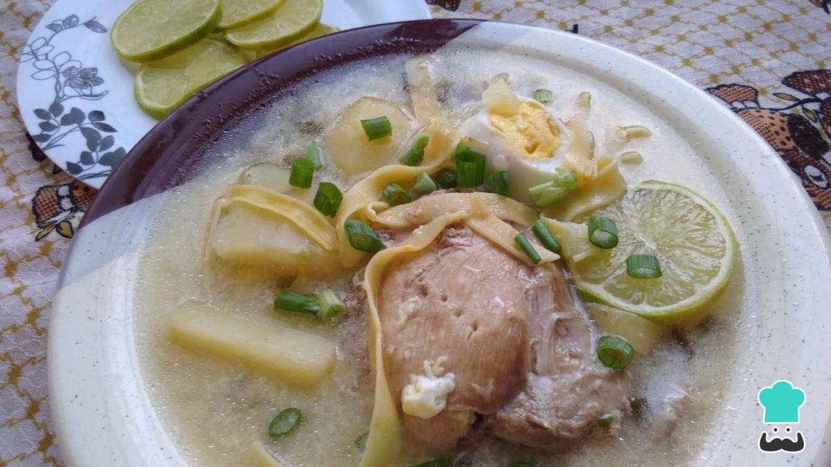 Receta de Caldo de gallina peruano