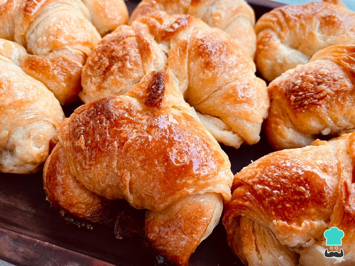 Receta de Medialunas hojaldradas