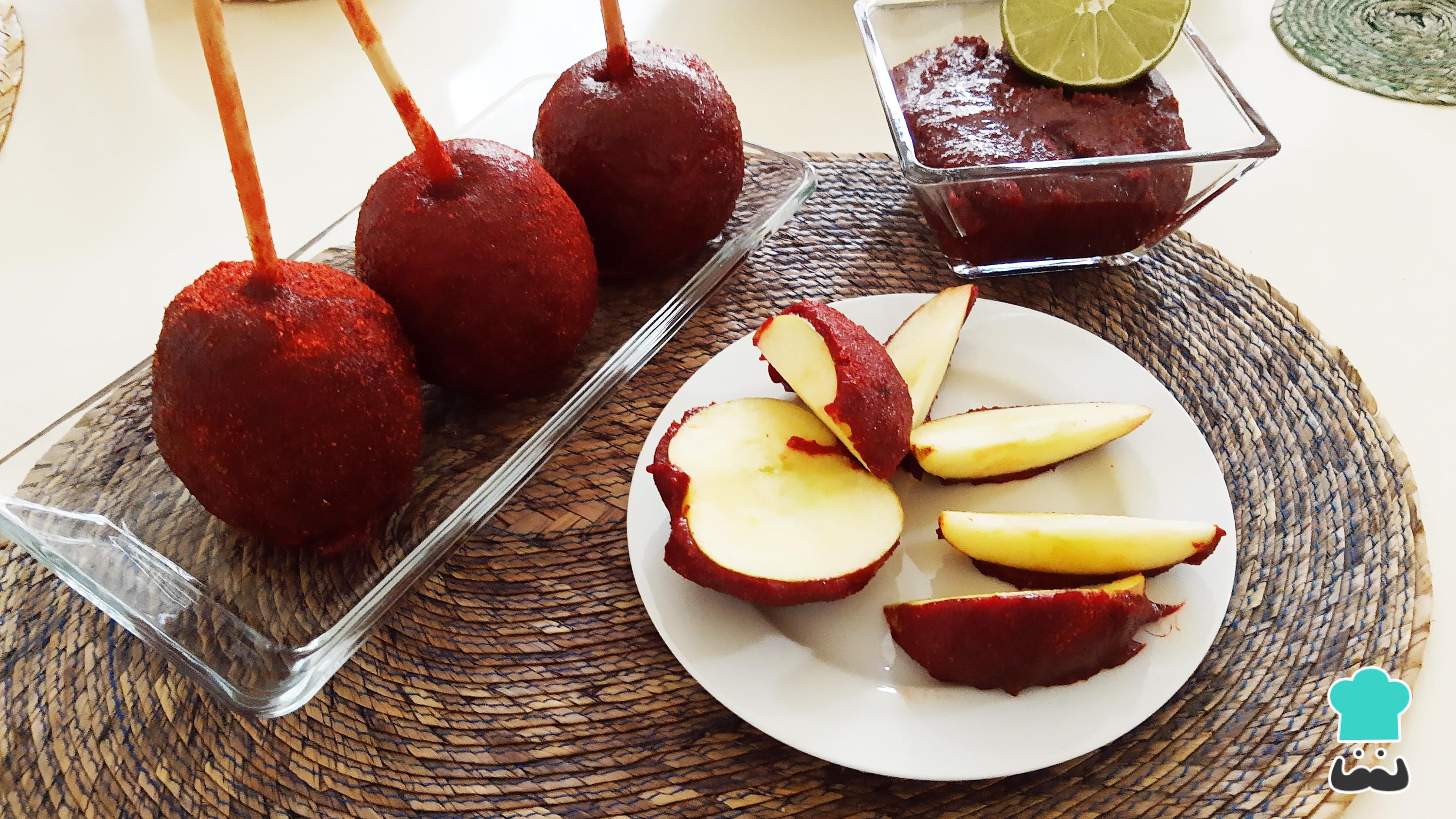 Como hacer manzanas con chamoy
