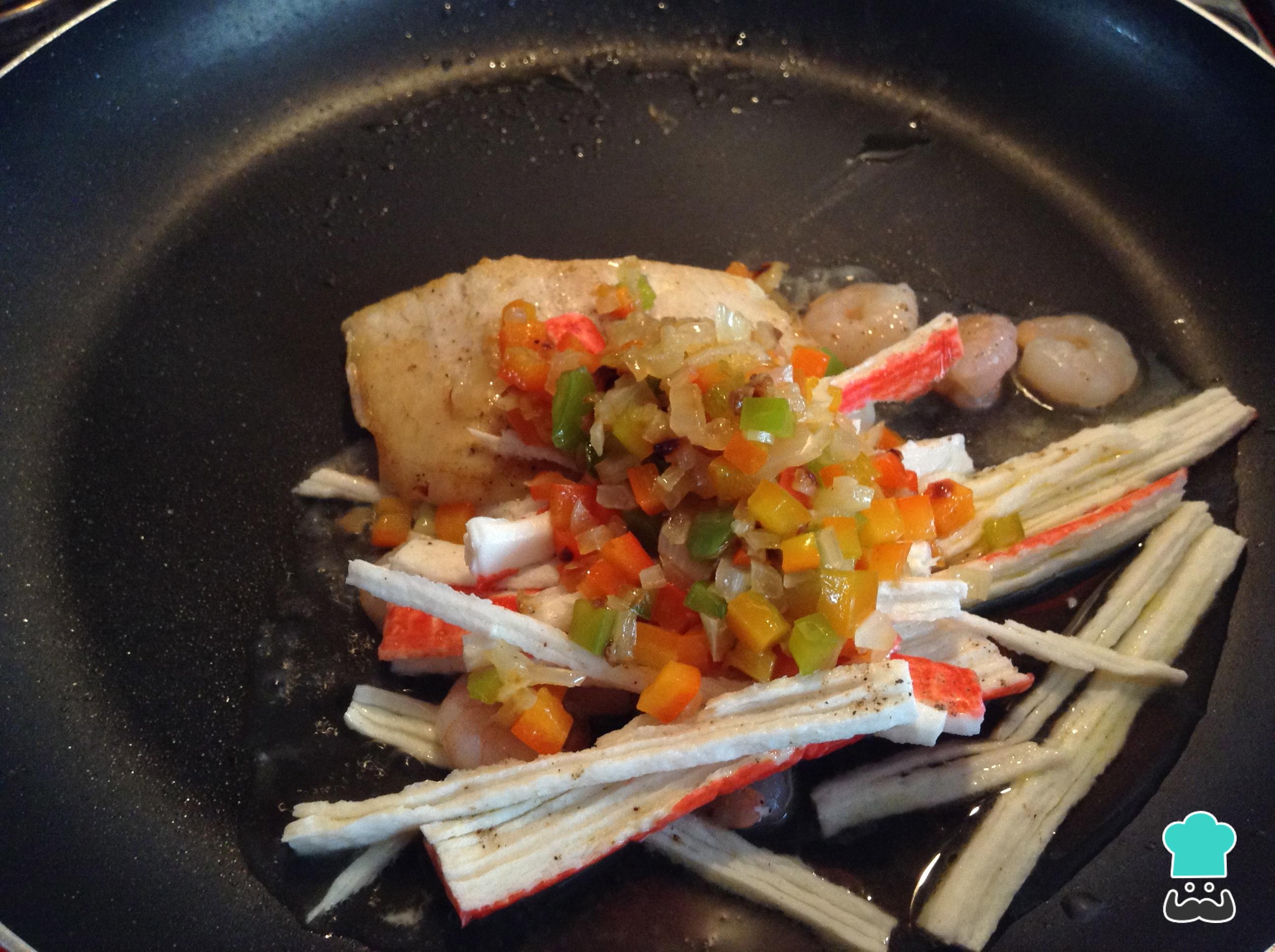 Merluza en salsa marinera Fácil