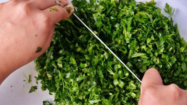 Finas hierbas: Cuáles son y cómo usarlas para dar sabor a tus platos diarios - Las finas hierbas más comunes y sus características