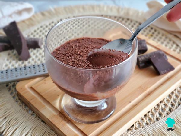 Receta de Mousse de chocolate con solo 3 ingredientes: cremosa, fácil y rápida - Paso 8