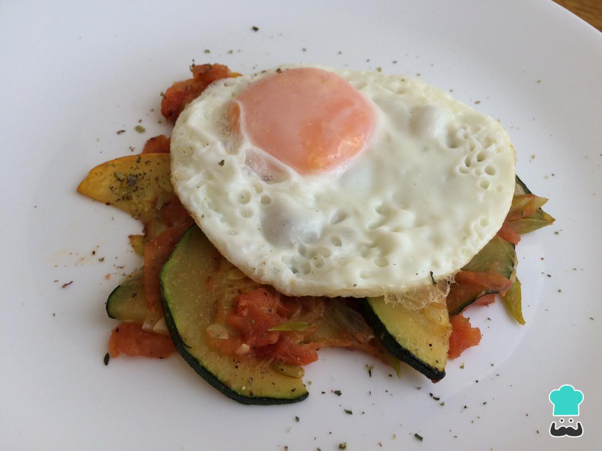 Receta de Huevo frito con verduras