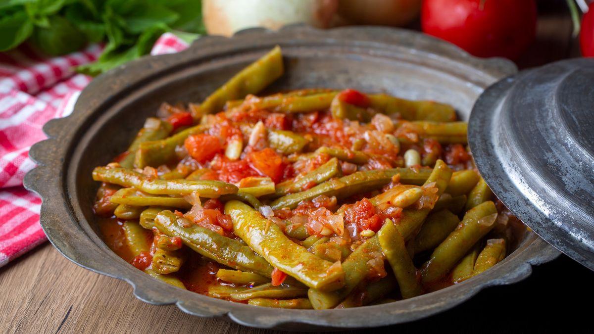 Turquía da una lección a España: “Las judías verdes más ricas no se sofríen con jamón, se guisan con tomate, cebolla y aceite de oliva”
