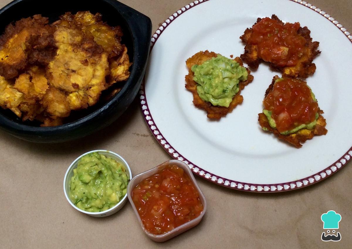 Receta de Patacones con hogao y guacamole