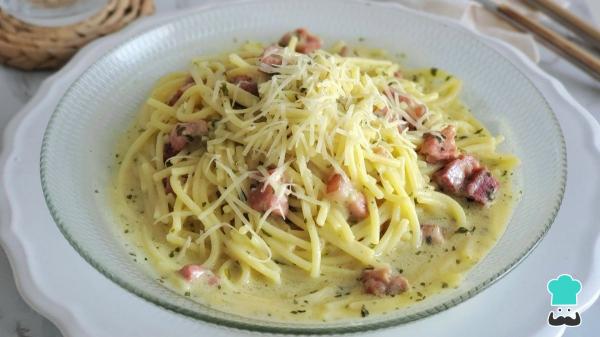 Receta de Carbonara de pistacho cremosa que dejará a todos con ganas de más - Paso 9