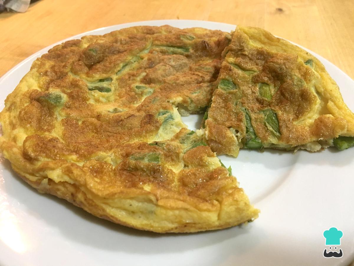 Receta de Tortilla de espárragos verdes frescos