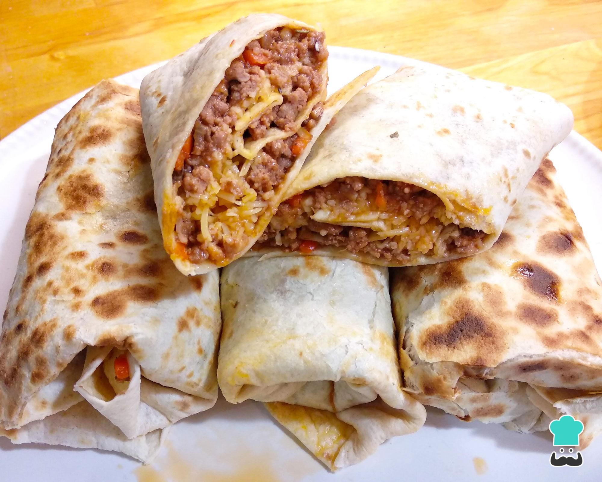 Burrito de carne y queso fáciles ¡Listos en 30 minutos!