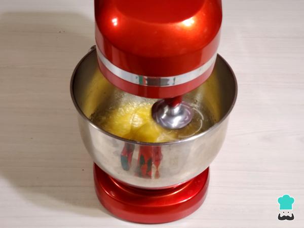 Receta de Bizcocho para torta fría de un kilo - Paso 1