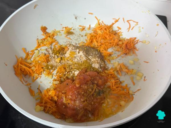 Receta de Garbanzos al curry con leche de coco: un plato fácil, rápido y con mucho sabor - Paso 3