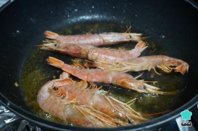 Receta de Caldereta de pescado y marisco asturiana - Paso 3