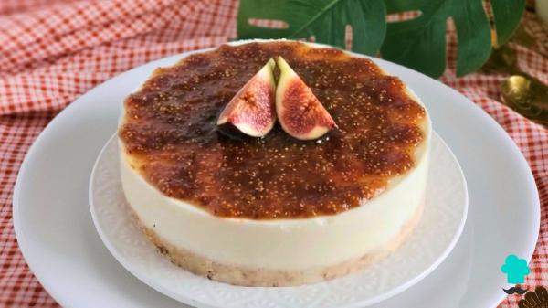 Receta de Tarta de queso con higos sin horno: un postre fácil y cremoso para aprovechar la fruta de temporada