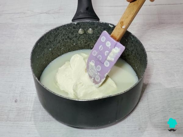 Receta de Tarta de queso con higos sin horno: un postre fácil y cremoso para aprovechar la fruta de temporada - Paso 6