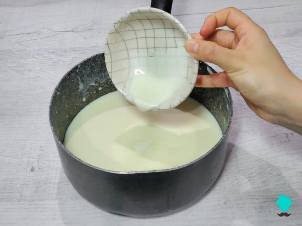 Receta de Tarta de queso con higos sin horno: un postre fácil y cremoso para aprovechar la fruta de temporada - Paso 7