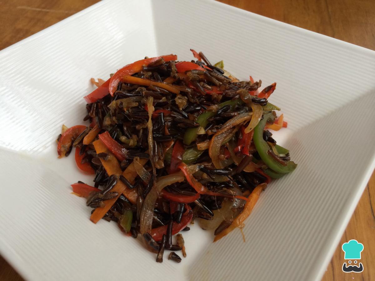 Receta de Arroz salvaje con verduras