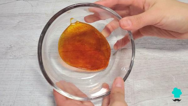 Receta de Flan de nata: el ingrediente que hace más cremoso el clásico postre de la abuela - Paso 2