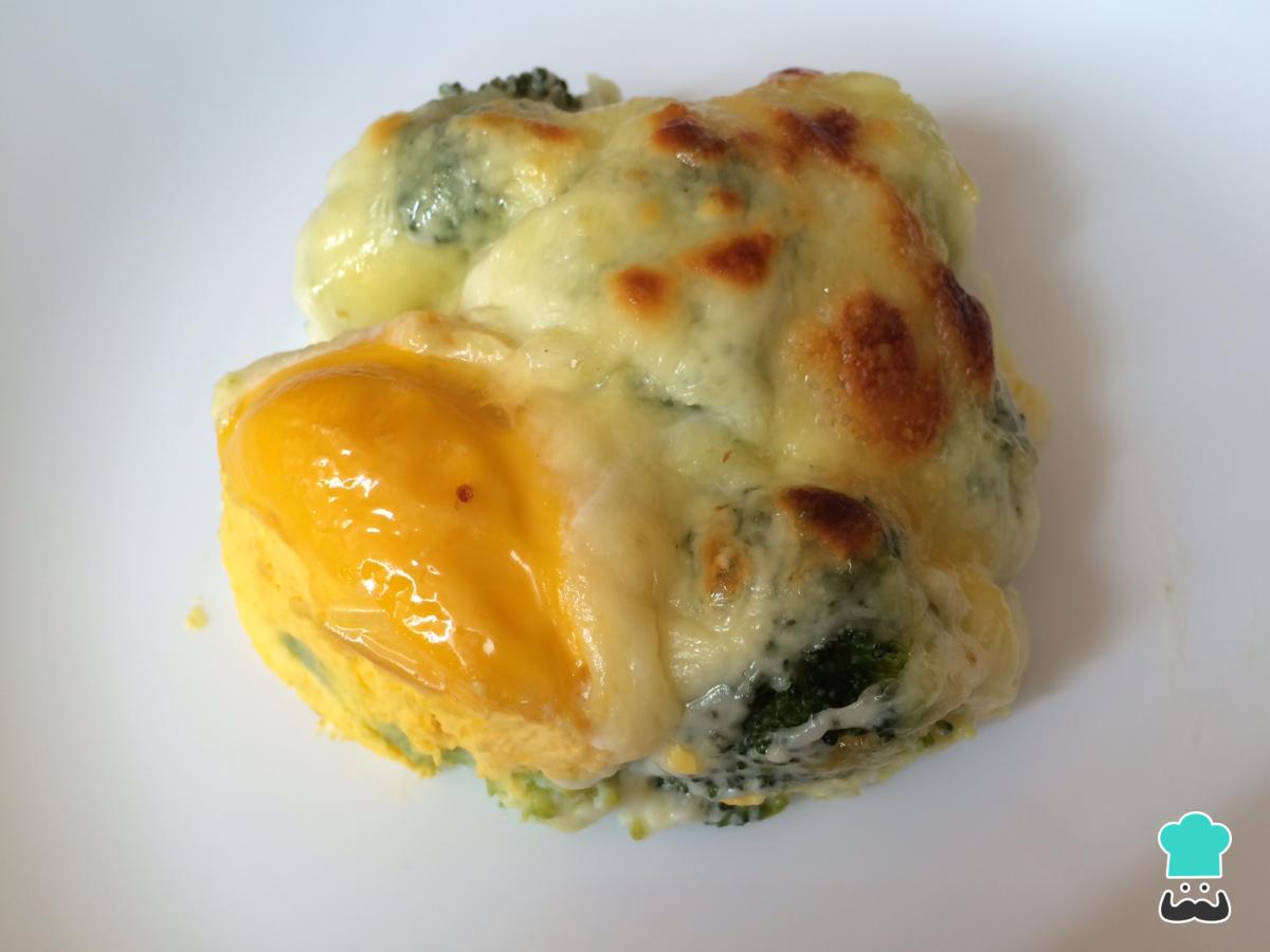 Receta de Brócoli con queso y huevo