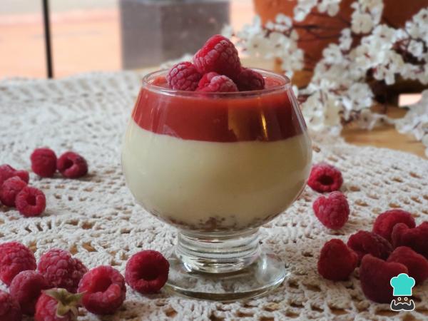 Receta de La tarta de queso en vaso fácil y perfecta para cualquier ocasión: cremosa, rápida y sin horno