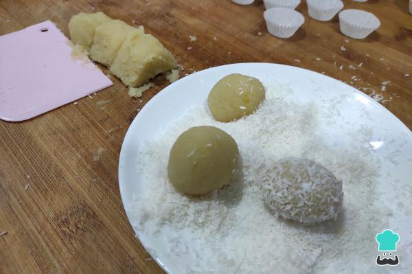 Receta de Panellets con patata - Paso 7