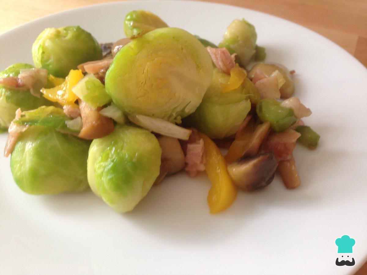 Receta de Coles de Bruselas con bacon