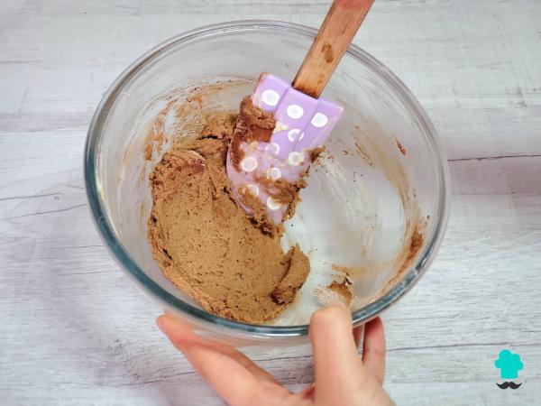 Receta de Galletas de Halloween fáciles: cómo hacer 4 diseños terroríficos con chocolate y una sola masa - Paso 5