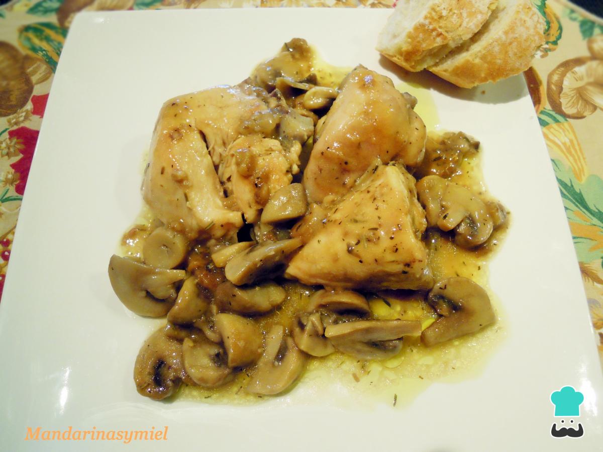 Receta de Pollo guisado con champiñones