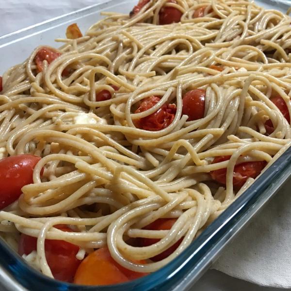 macarrones con queso al horno con tomates