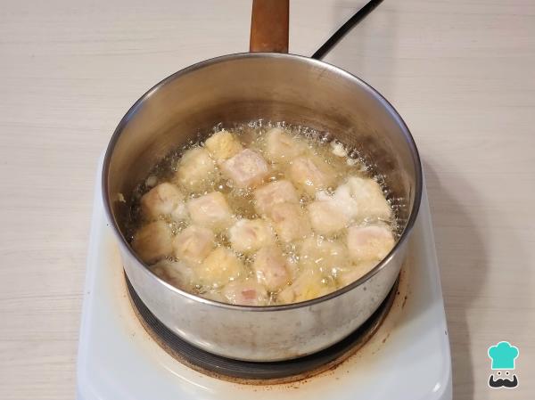 Receta de Chicharrón de pescado peruano - Paso 5