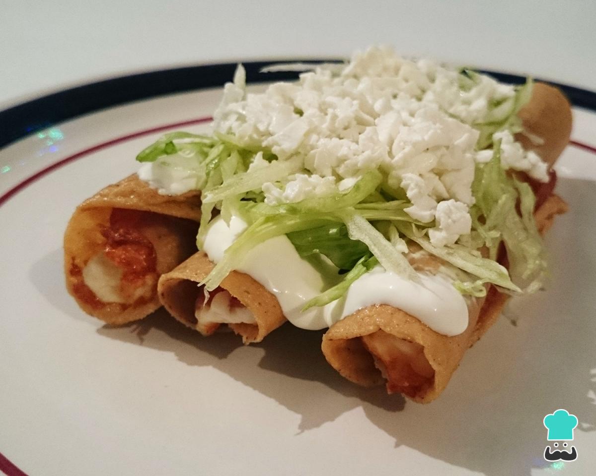 Receta de Tacos dorados de jamón y queso