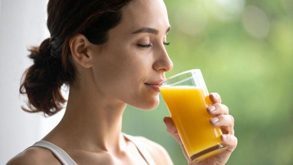 Jaume Fontanals, especialista en microbiota: “Beber zumo de naranja a diario no es saludable, contiene seis cucharadas de azúcar” - Algunos nutricionistas defienden que un vaso pequeño al día sí tiene beneficios