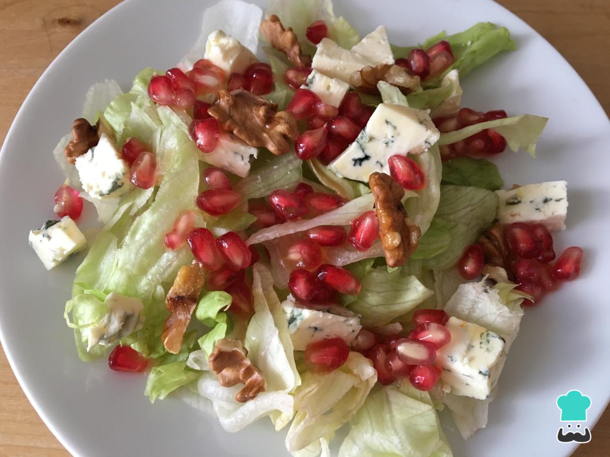 Receta de Ensalada de granada y queso azul