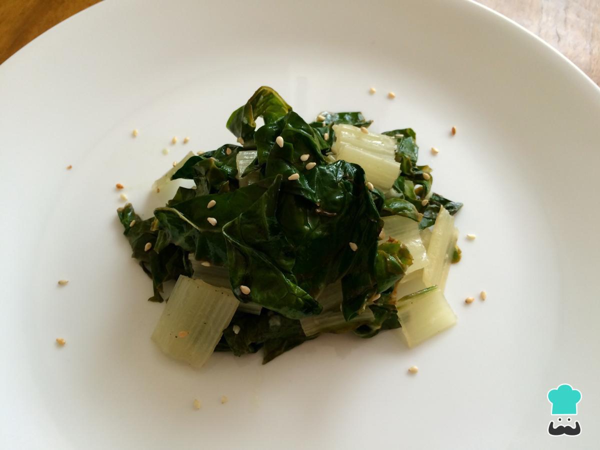 Receta de Acelgas al ajillo