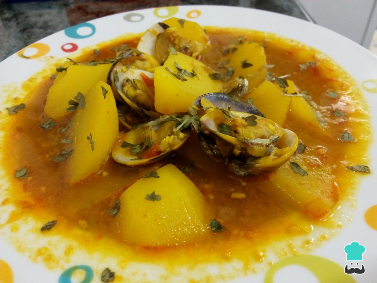 Receta de Almejas con patatas guisadas