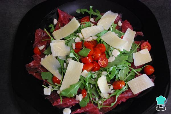 Receta de Carpaccio de ternera con queso parmesano - Paso 6