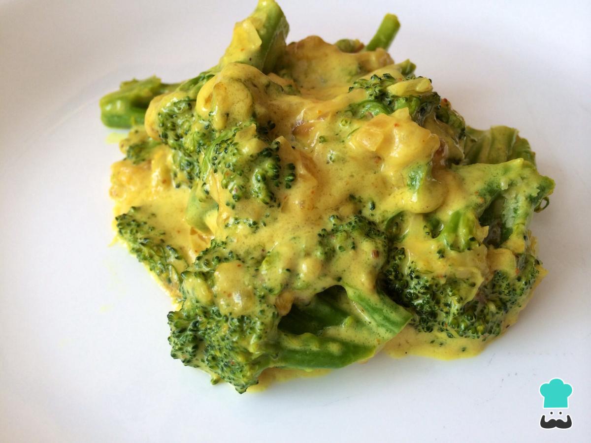 Receta de Brócoli a la crema con parmesano