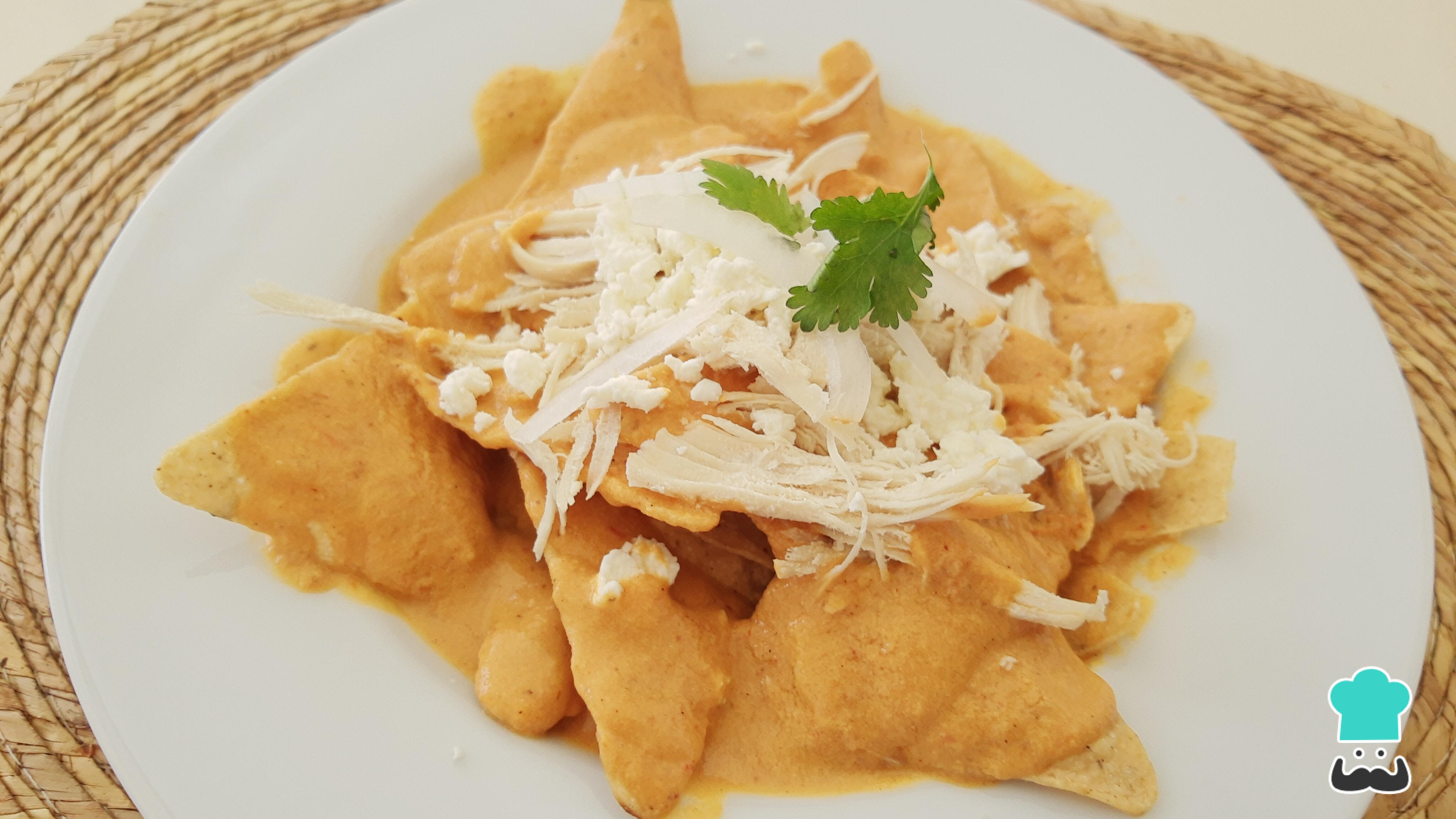 Chilaquiles con crema Receta FÁCIL y RÁPIDA