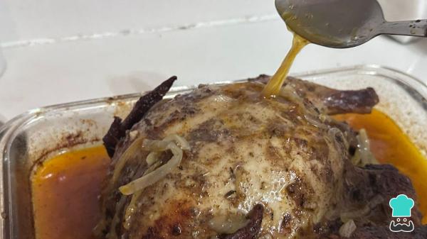 Receta de Capón al horno sin relleno - Paso 7