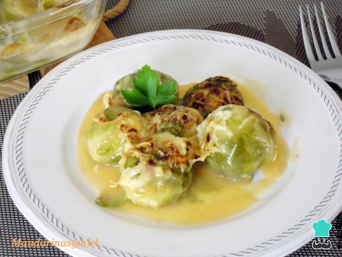 Receta de Coles de Bruselas con bechamel al horno