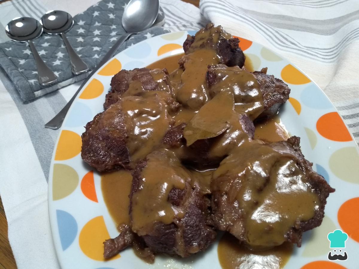 Receta de Carrilleras de cerdo ibérico al vino tinto