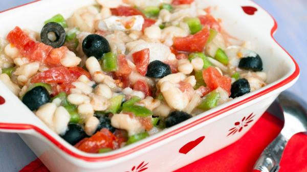 José Andrés, chef: “La ensalada más nutritiva y sabrosa para el verano se hace con un bote de alubias, bacalao y verduras frescas” - El plato de verano que lo tiene todo, según José Andrés
