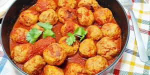 Receta de Albóndigas enchipotladas