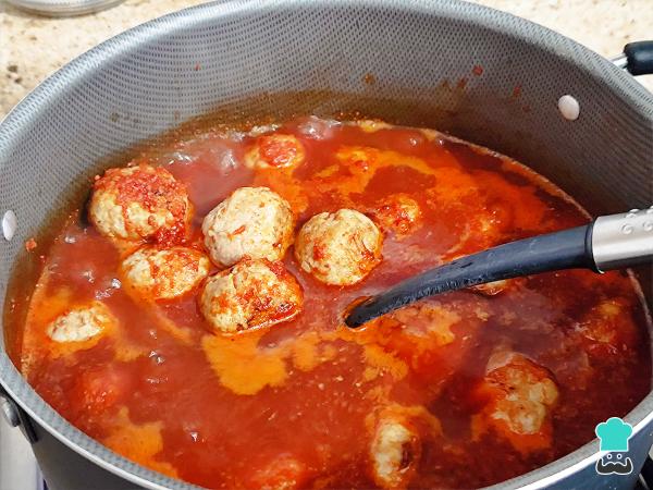 Receta de Albóndigas enchipotladas - Paso 5