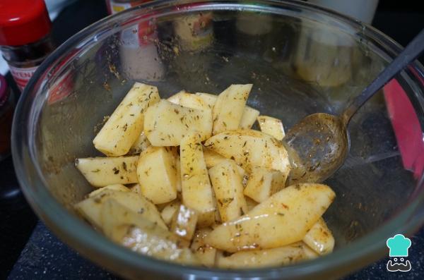 Receta de Patatas al horno jugosas - Paso 5