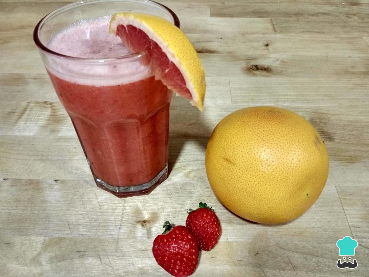 Batido de fresa, pomelo y naranja