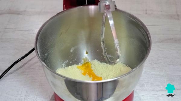 Receta de Cherry pie o tarta de cerezas: el clásico americano con relleno jugoso y masa crujiente - Paso 2