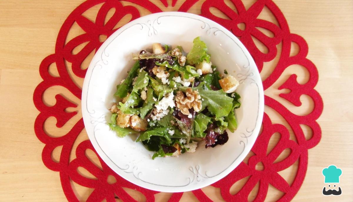 Receta de Ensalada de queso de cabra, nueces y miel